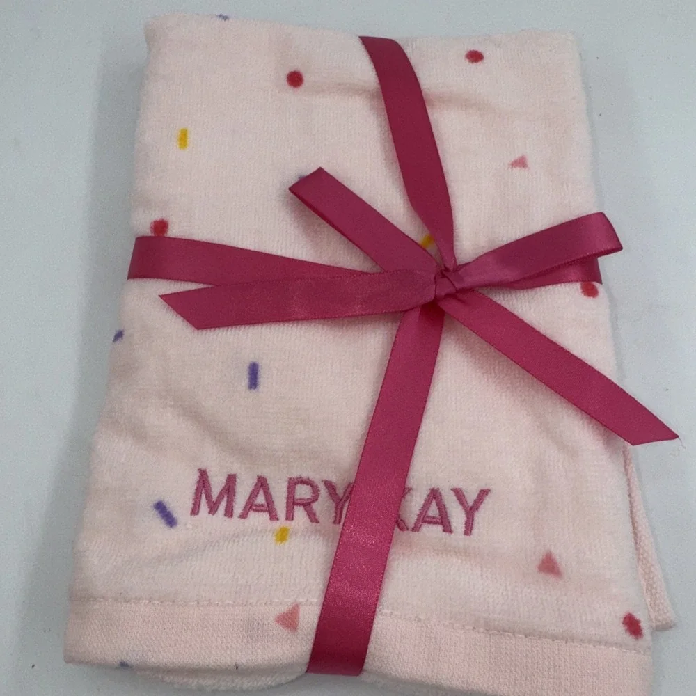 Mary Kay washcloth 13